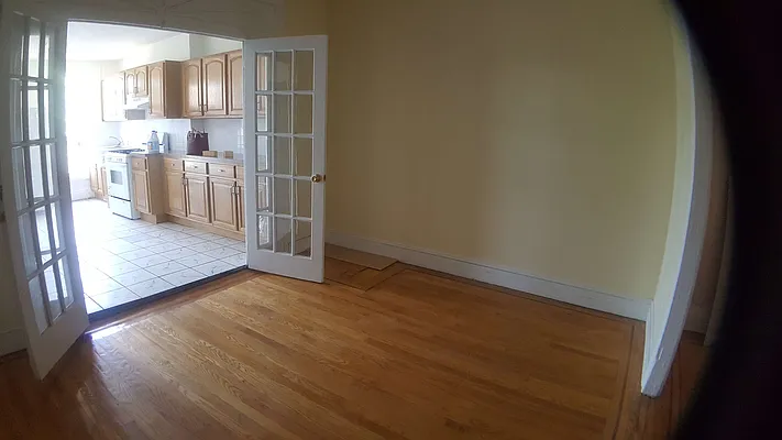 Rented by Sprint Realty | media 9