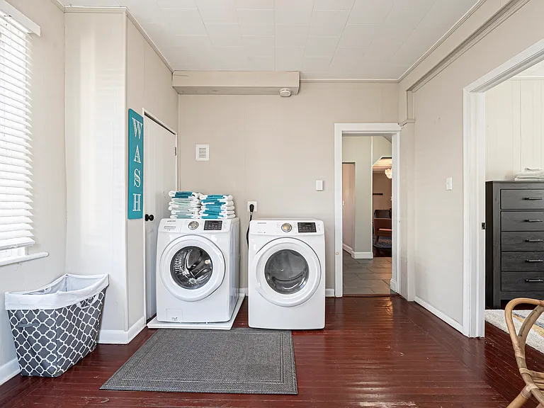 40 S Bartram Ave — Photo 41