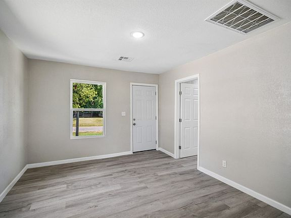 5th image of 3808 S 28th West Ave