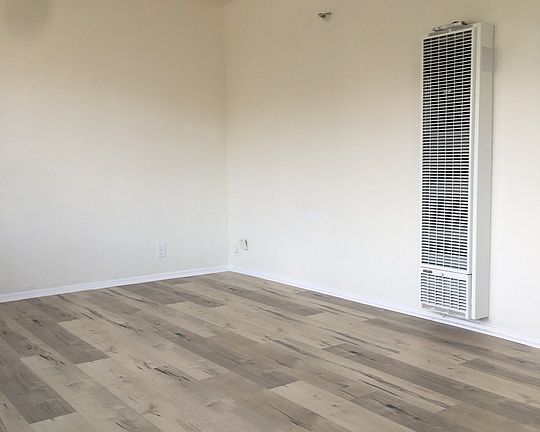 2nd image of 13707 Yukon Ave APT 8