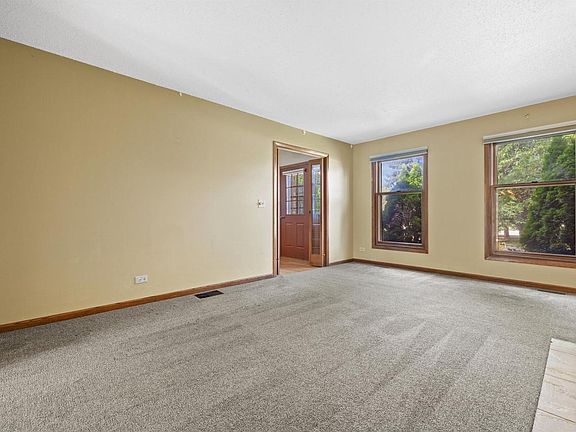 4th image of 7849 Green Bay ROAD