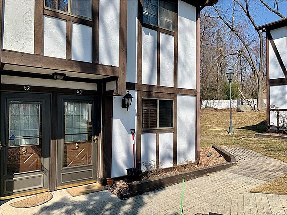 2nd image of 52 Brittany Dr