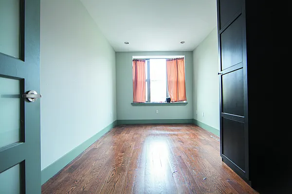 Rented by Brooklyn Group | media 34