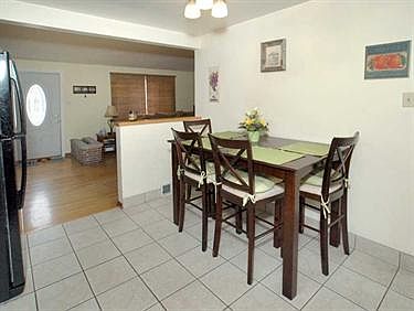 4th image of 202 Woodlawn Dr