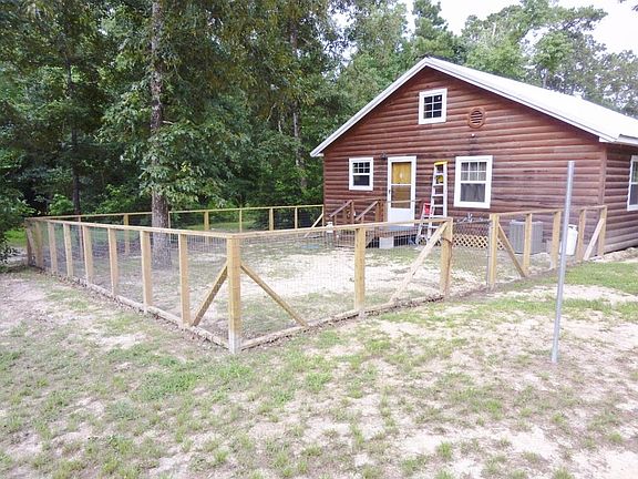 4th image of 559 Coushatta Trl