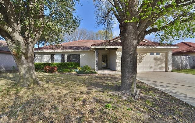 1st image of 3623 Alexandria Dr