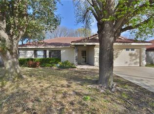 3623 Alexandria Dr, Arlington, TX 76015