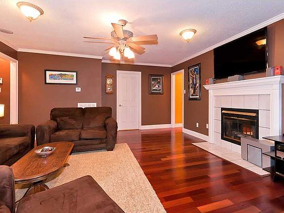 4th image of 5025 Burke Dr