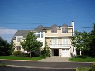 105 Seaview Ave, Monmouth Beach, NJ 07750