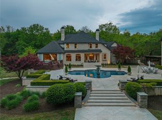 3122 E Township St, Fayetteville, AR 72703