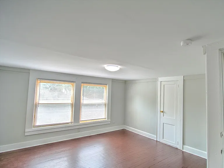 1011 E Ellerbee St #A — Photo 9