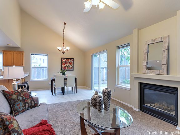 5th image of 812 SE 66th Ave