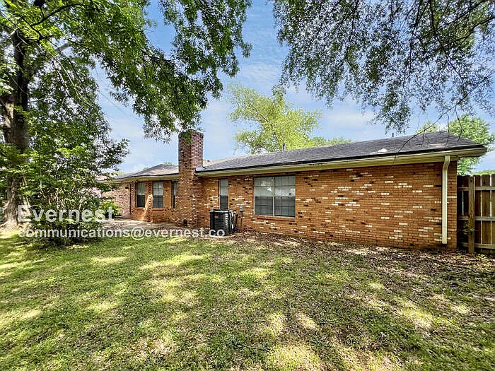 5697 Tulip Tree Dr — Photo 18