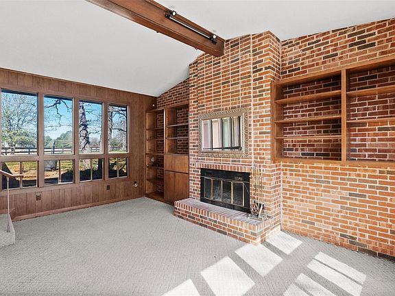 4th image of 16121 Fm 2620 Rd