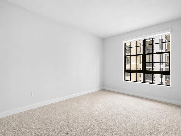 801 S Olive Ave #914 — Photo 23