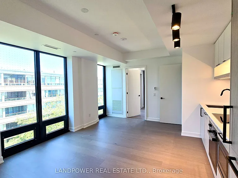91 Montclair Ave #709 — Photo 5