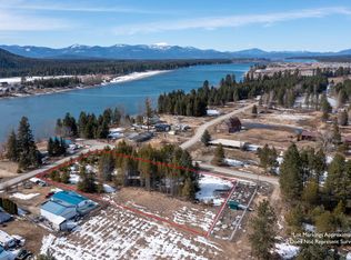 705 Pondoray Shores Rd, Newport, WA 99156