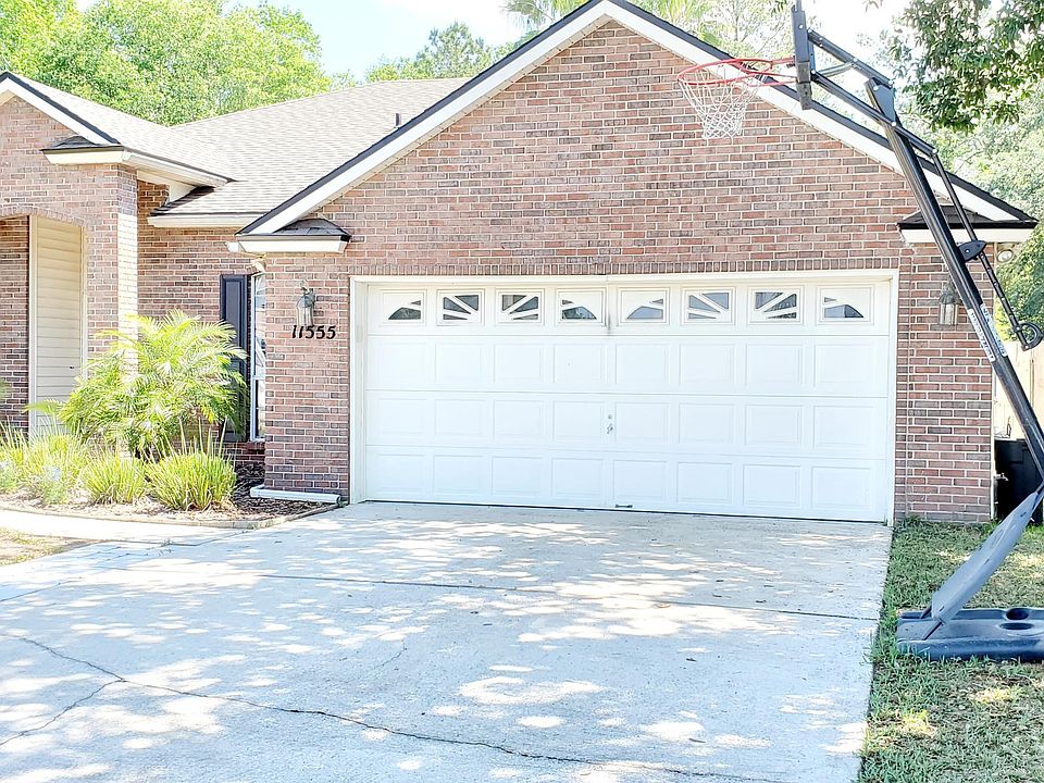 1st image of 11555 Alexis Forest Dr E