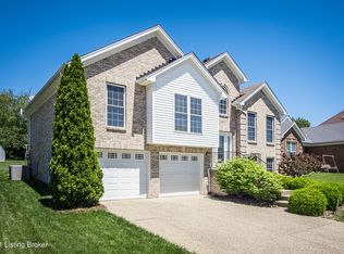 6015 Clearwater Cir, Louisville, KY 40219