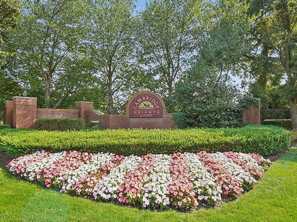1st image of 201 Regents Dr