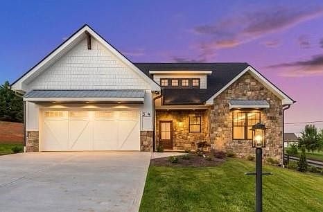 1st image of 504 Simmons View Dr