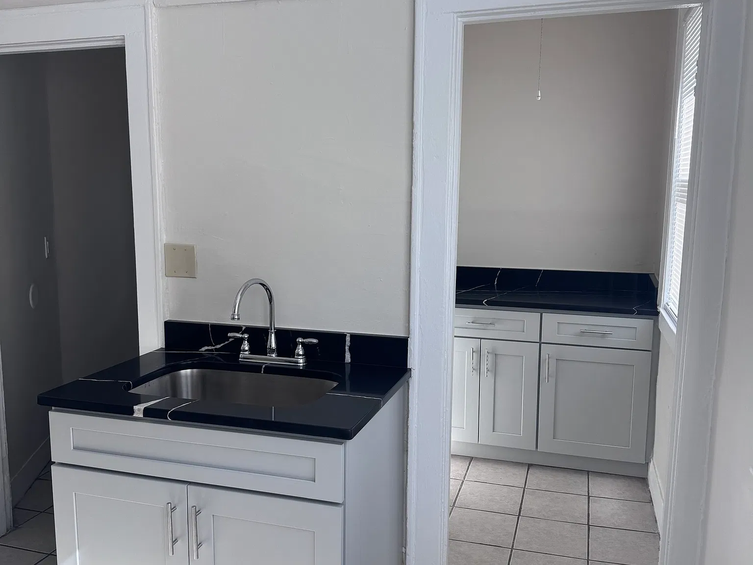 2 bed, 1.0 bath, 3588 sqft, $1,700 — Photo 3