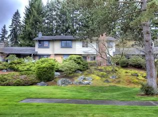 17050 Northup Way APT 9, Bellevue, WA 98008