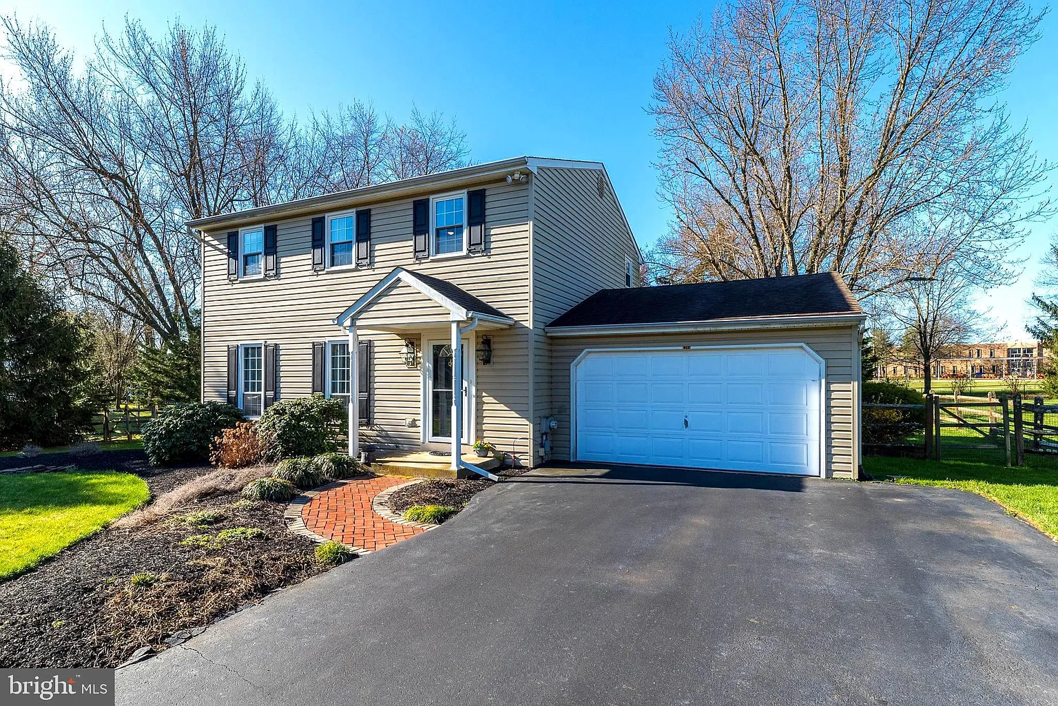 1108 Amber Ln photo 1