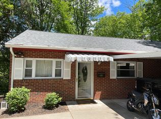 1017 Montrose Dr, South Charleston, WV