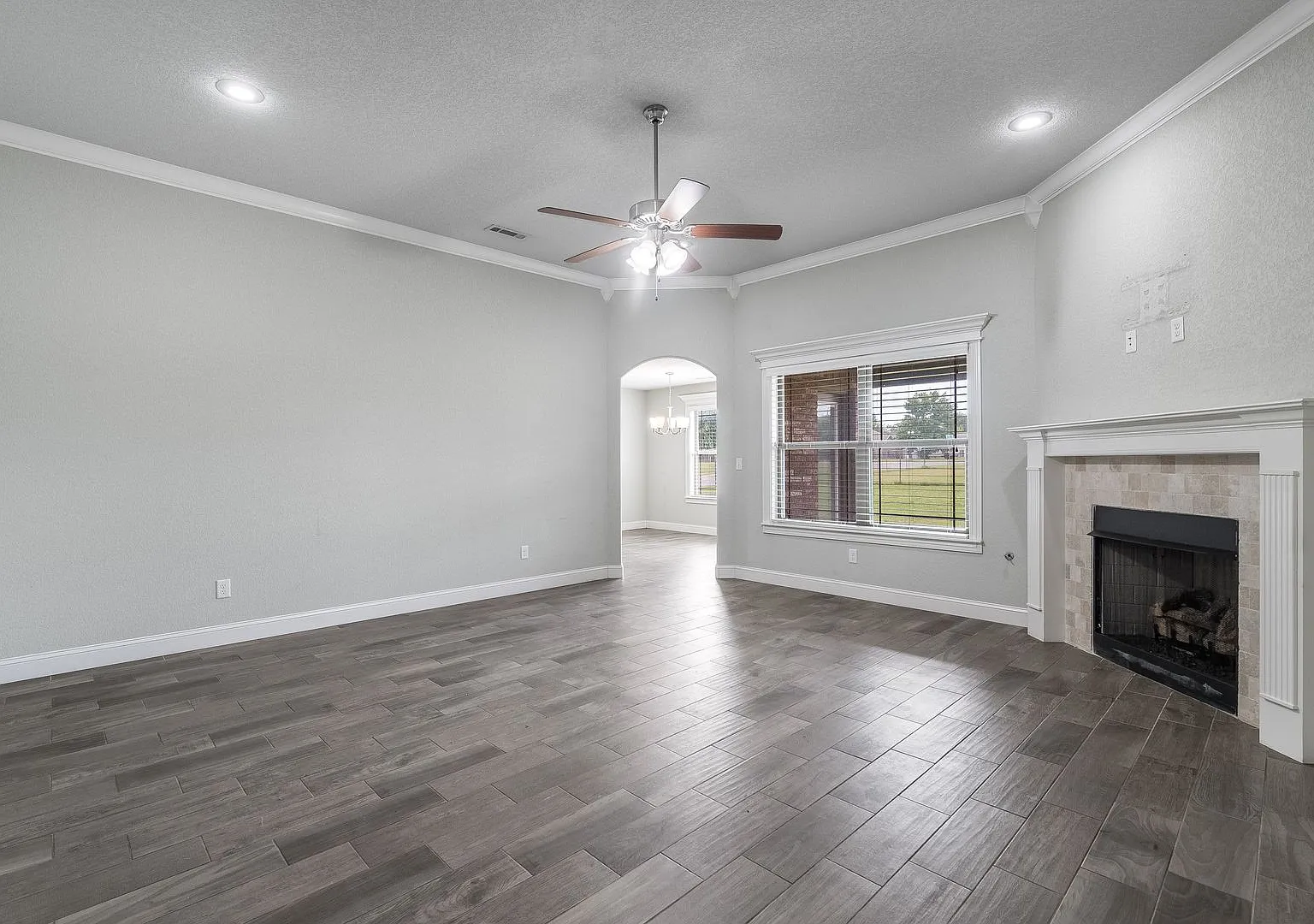 Comfortable Living in Pea Ridge: 3 Bed, 2 Bath Home — Photo 3