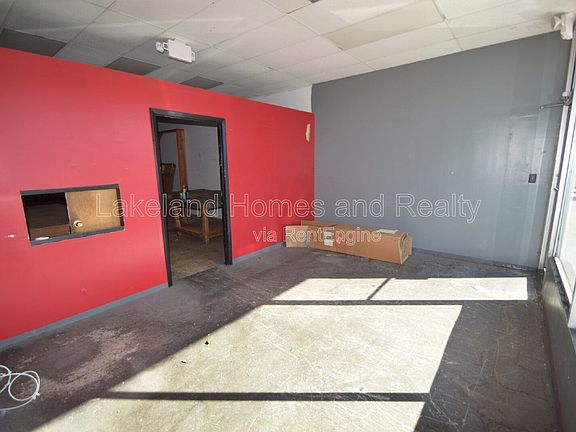4th image of 823 N Lake Parker Ave