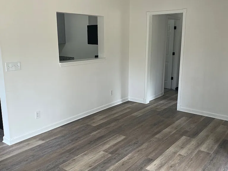 3679 Mimosa Dr — Photo 4
