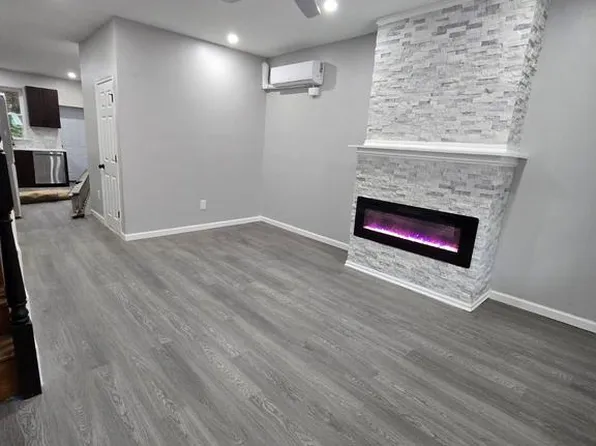 1615 S Conestoga St, Philadelphia, PA 19143