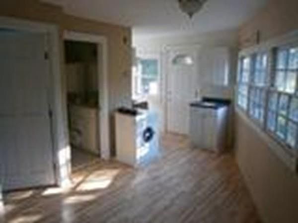2nd image of 262 Main St