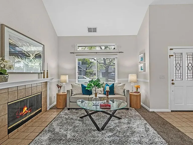 7293 Valley Trails Dr — Photo 27