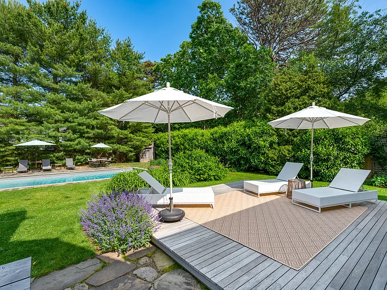 3 Fairfield Ln — Photo 4