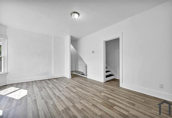 4th image of 6202 Superior Ave #3