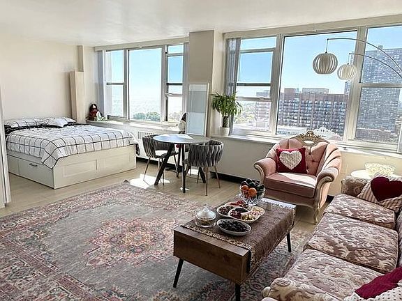 3rd image of 4250 N Marine Dr APT 2414