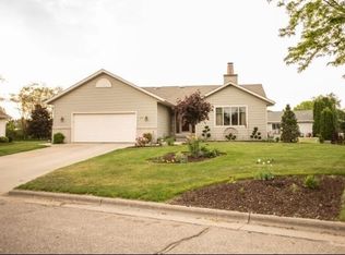 1507 Park View Ct, Prairie Du Sac, WI 53578
