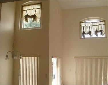 2nd image of 2734 Emerson Ln