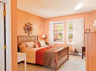 14645 W 6th St SW, Calgary, AB T2Y3S1