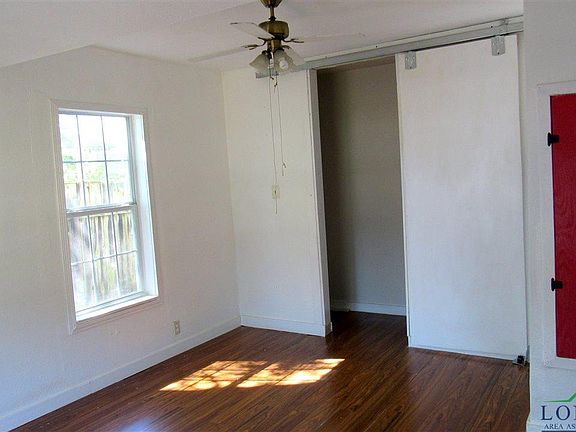 2nd image of 705 E Young St