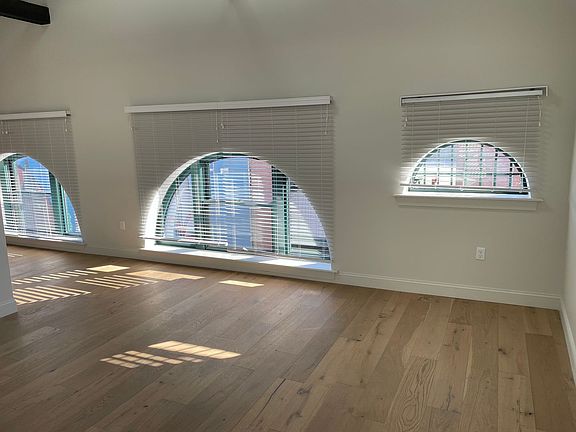 5th image of 28 Petronelli Way #405