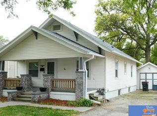 1007 N 11th St, Beatrice, NE 68310