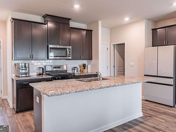 5th image of 1452 Villageside Ct