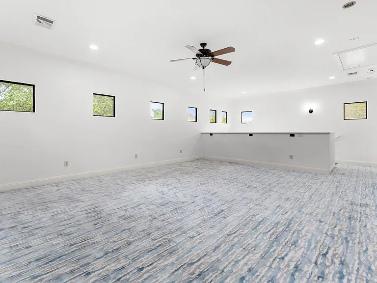 2633 Collingwood Dr — Photo 34