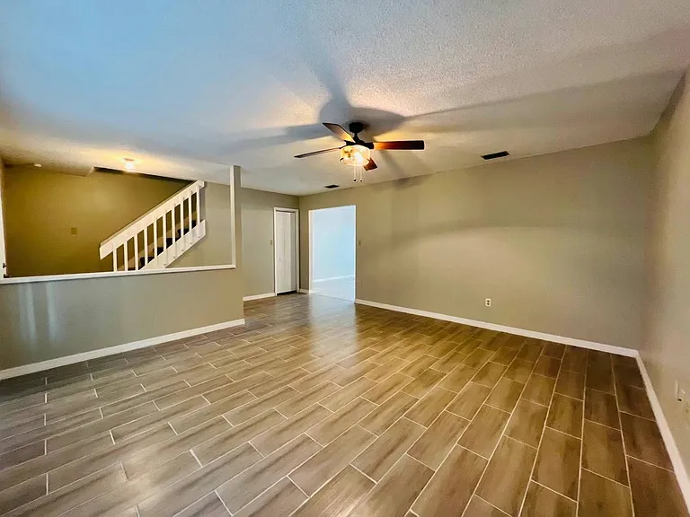 1610 Palm Leaf Dr — Photo 7