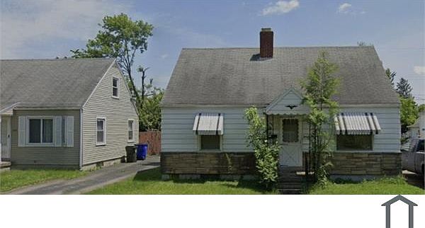 2nd image of 2716 River Rd