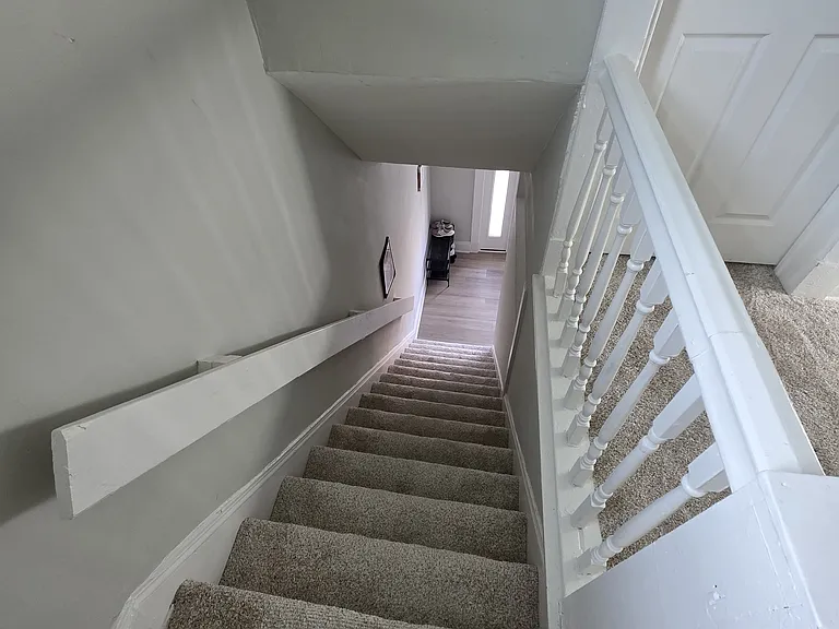3552 Woodburn Ave #4 — Photo 13