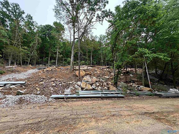 3rd image of 236 Cobb Rd
